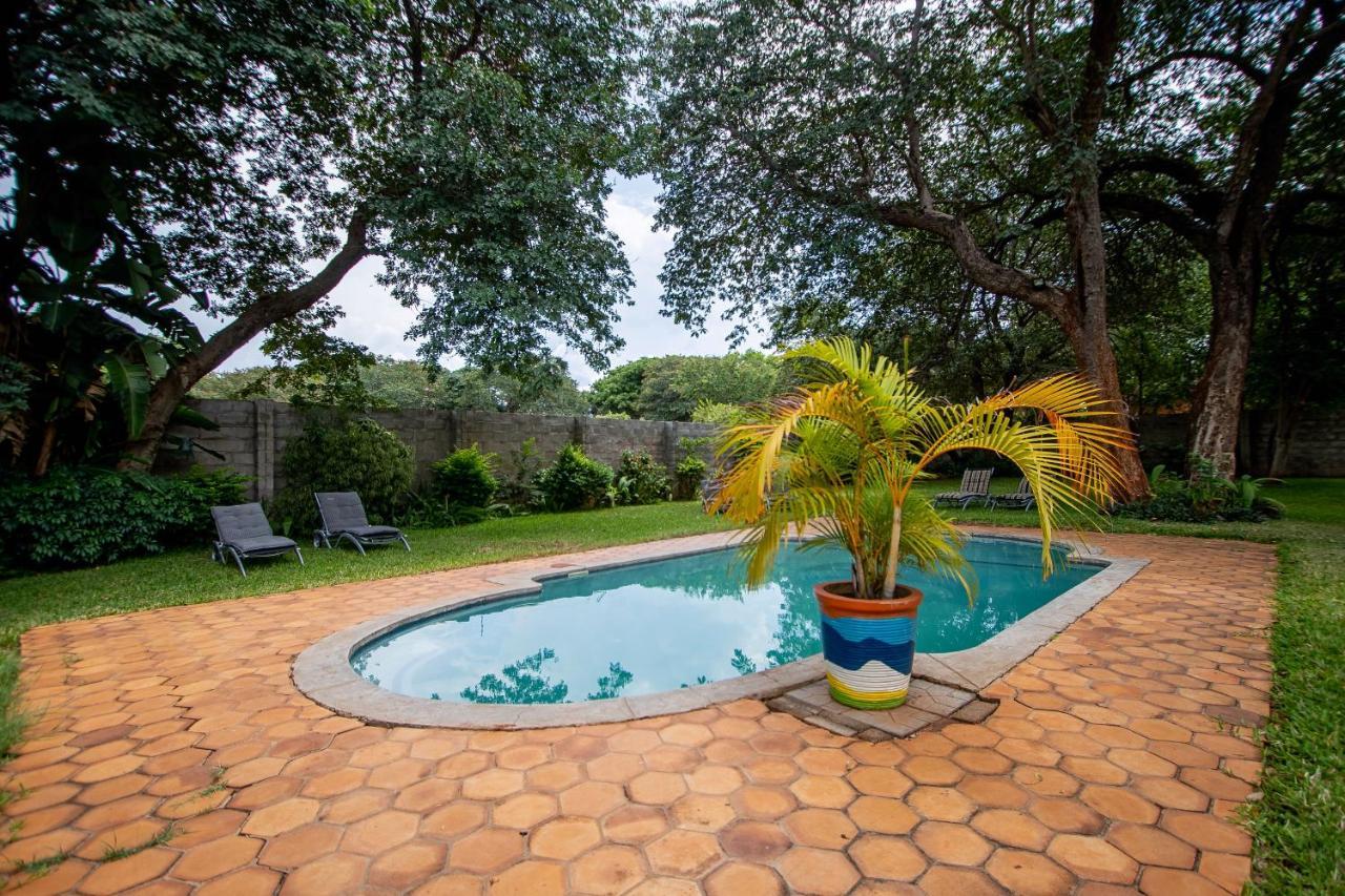 The Victoria Falls Deluxe Suites מראה חיצוני תמונה